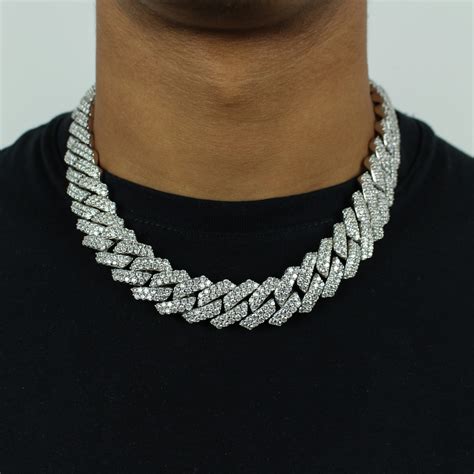 Iced Out Chains 